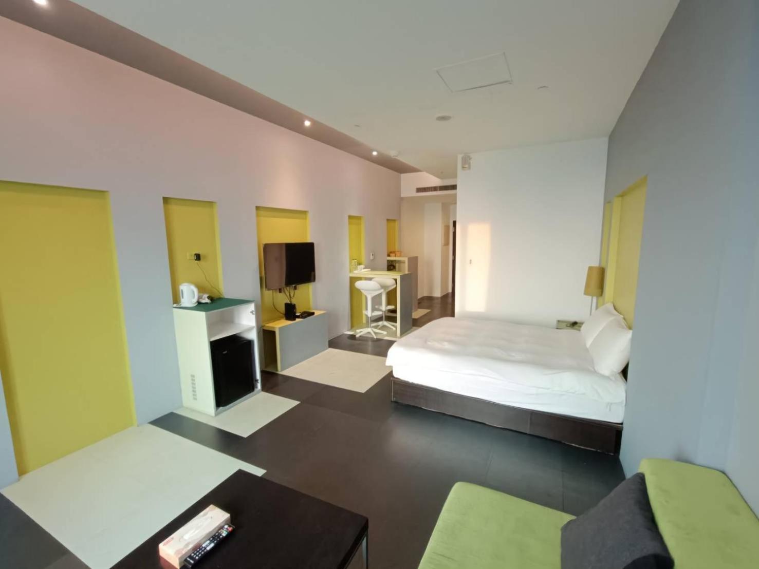 Apartament 三条文旅 Kaohsiung Zewnętrze zdjęcie